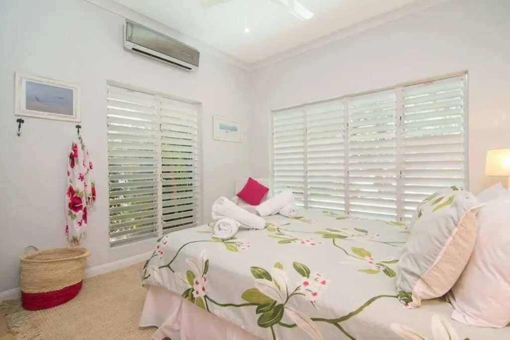 Villa Beauty Tiny Walk To Sea Vila Port Douglas